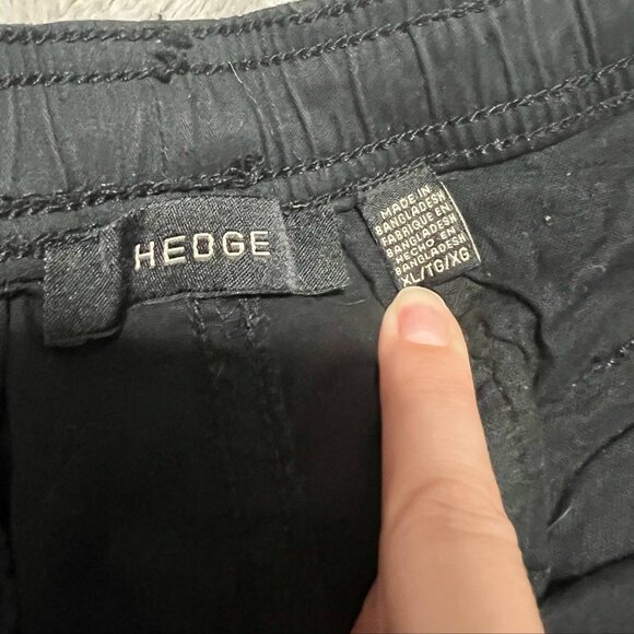 HEDGE Men’s Black Cargo Shorts | XL | Utility Pockets - Picture 3 of 4